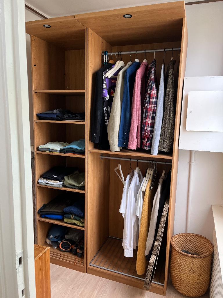 Houten kledingkasten met legplanken en hanggedeelte, Huis en Inrichting, Kasten | Kledingkasten, Ophalen, Gebruikt, 100 tot 150 cm