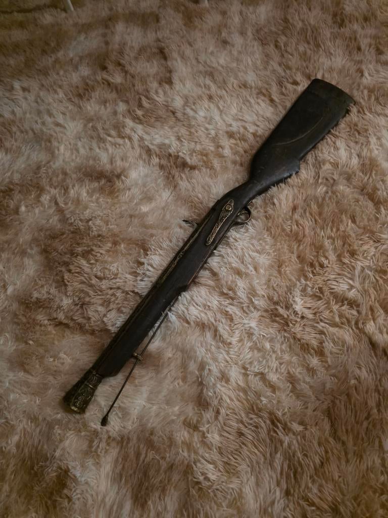 Decoratieve replica geweer met unieke gravures, Ophalen of Verzenden, Gebruikt