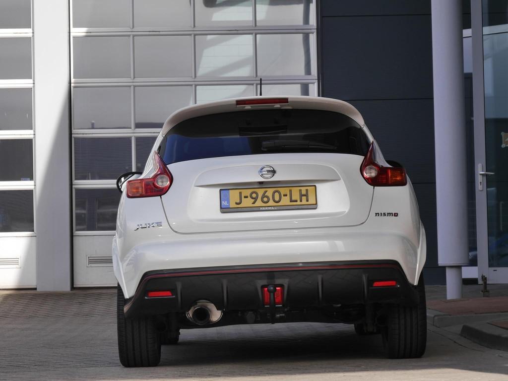 Nissan Juke 1.6 Turbo NISMO | 200 PK | Achteruitrijcamera |, Auto's, Nissan, 1618 cc, Gebruikt, 4 cilinders, Wit