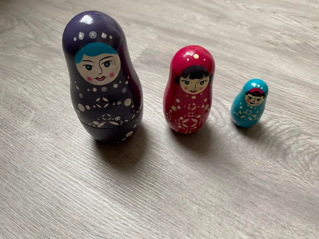 3 matroesjka poppetjes, Ophalen of Verzenden, Zo goed als nieuw
