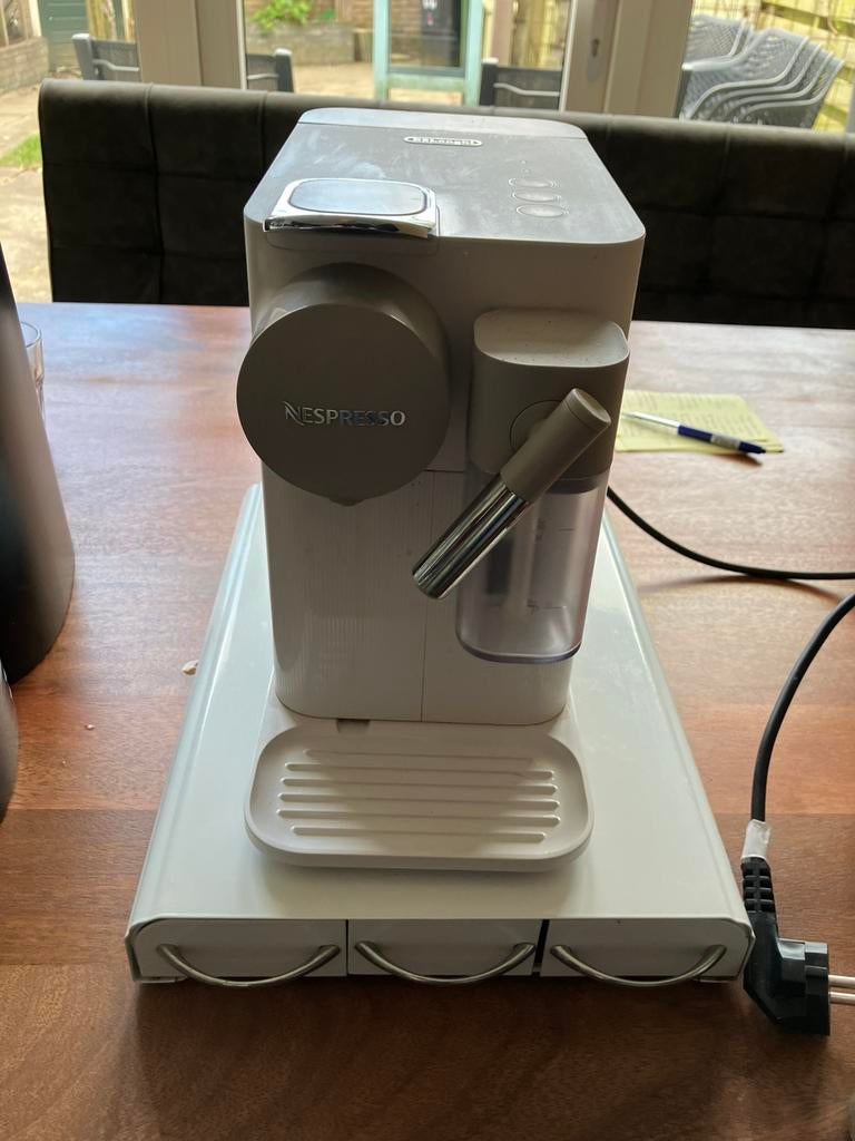 Delonghi nespresso apparaat, Ophalen, Zo goed als nieuw, Espresso apparaat