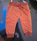 Comfortabele broek maat 56 met leuke print, Kinderen en Baby's, Babykleding | Maat 56, Ophalen of Verzenden, Gebruikt, Jongetje of Meisje