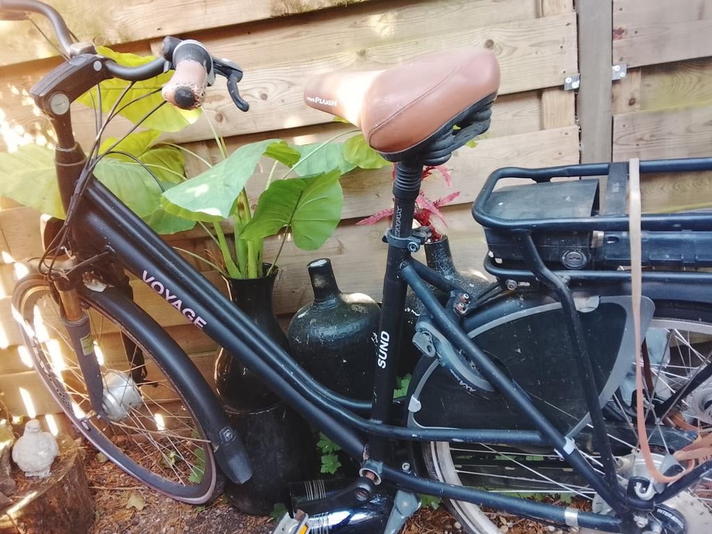 Fiets onderdelen - Zadel, stuur, spatbord, frame, wielen, Fietsen en Brommers, Fietsonderdelen, Gebruikt, Overige typen, Staal