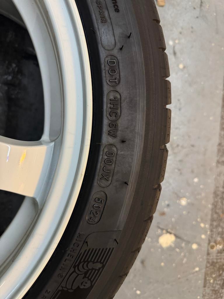 2x Witte JR3 Velgen met Michelin Pilot Sport 4 Banden, Auto-onderdelen, Banden en Velgen, Ophalen, Gebruikt, 255 mm, Banden en Velgen