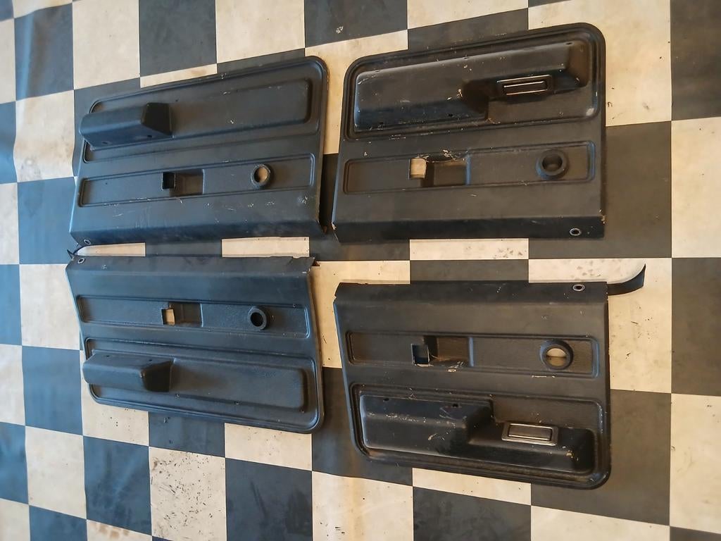 Suburban ,blazer,pick-up. Bekleding deuren 73 tm 76 korte pa, Auto-onderdelen, Ophalen