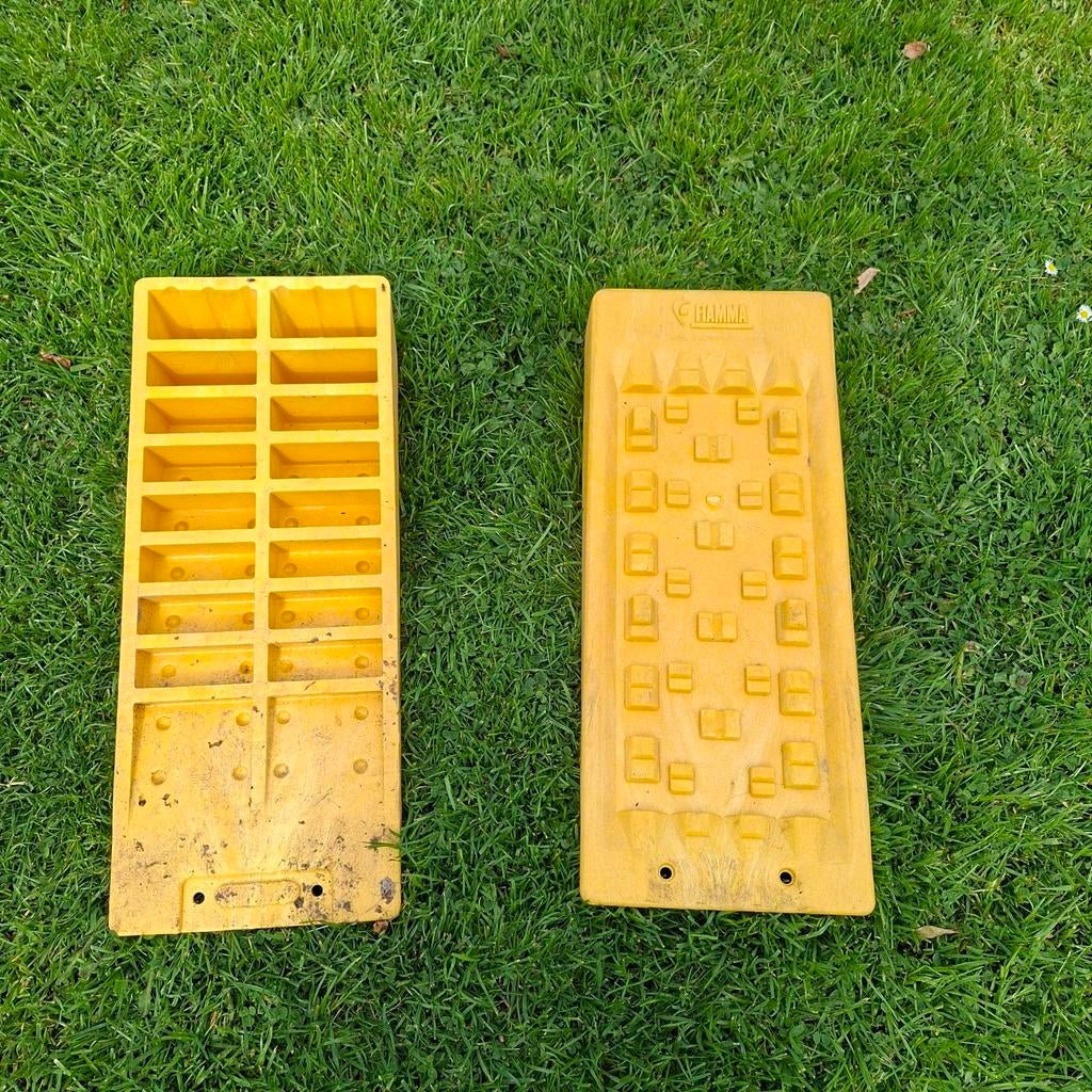 Fiamma caravan of camper levelers, 2 stuks, Ophalen of Verzenden, Zo goed als nieuw