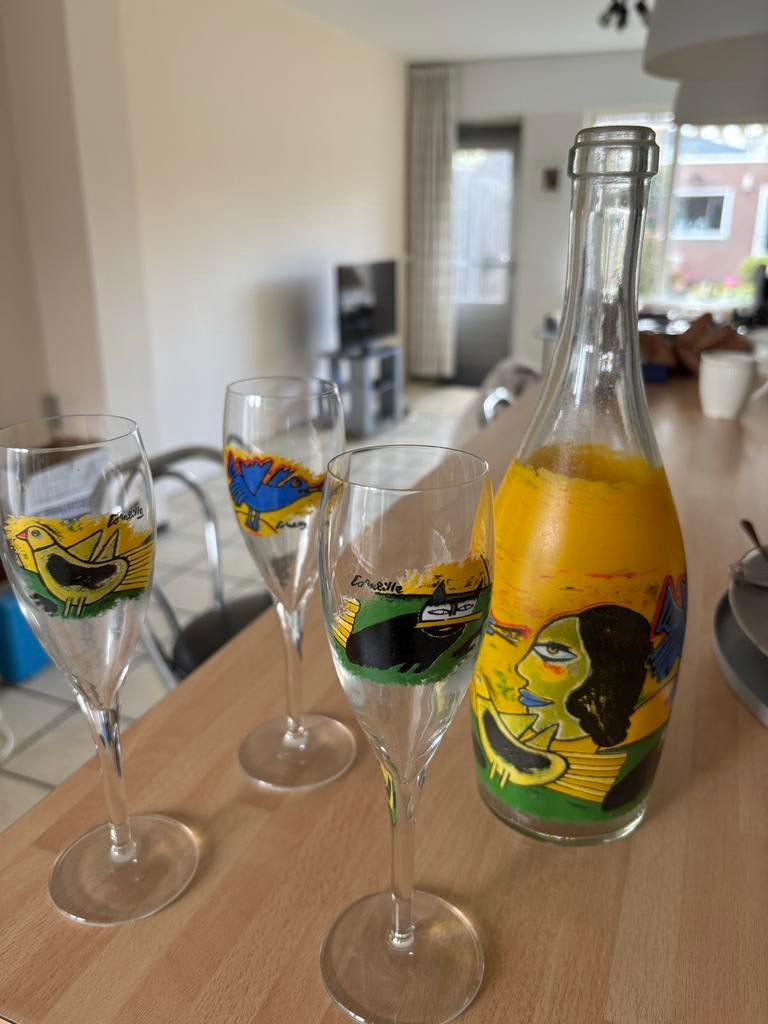 Gratis: Corneille champagne set, fles en 3 glazen, Ophalen