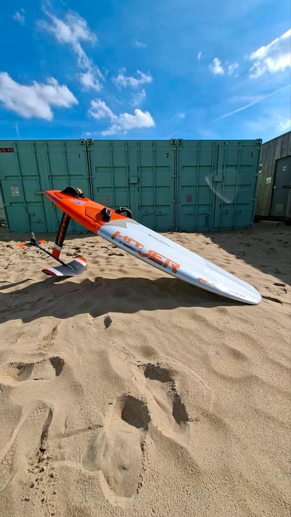 Windsurffoil set € 500,-, Watersport en Boten, Windsurfen, Gebruikt, Plank, Minder dan 250 cm, Met vin(nen), Met draagtas, 5 tot 7 m²