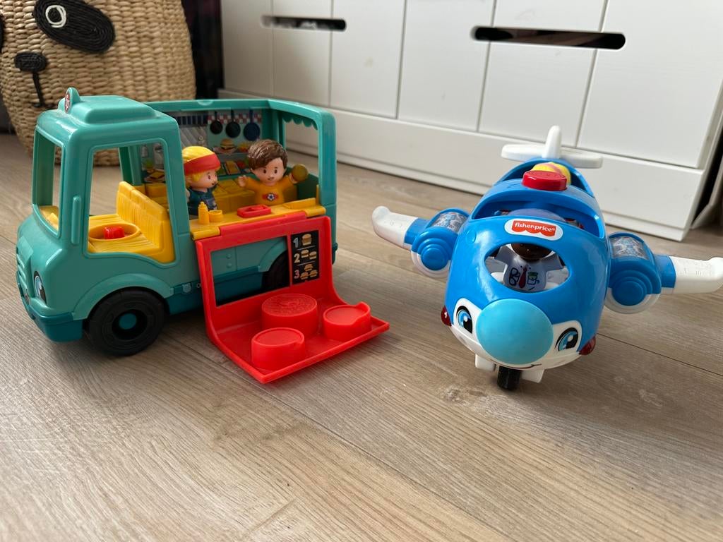 2 Fisher price speelgoed voertuigen, Ophalen, Zo goed als nieuw