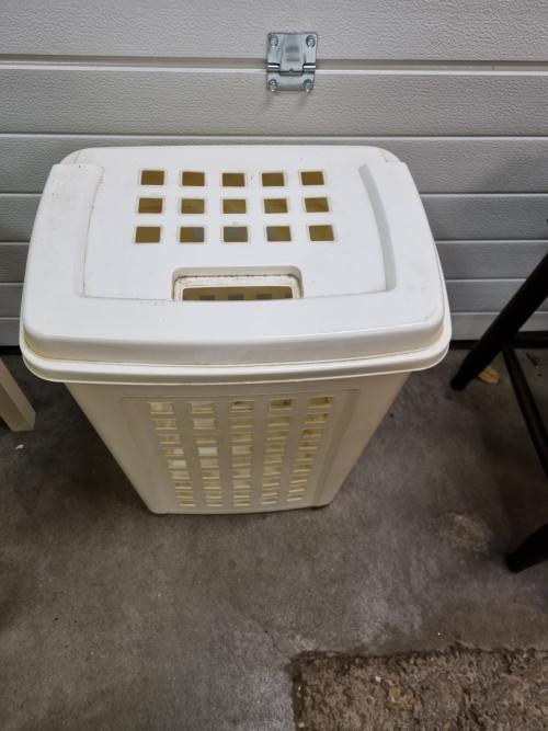 -	wasmand wit met klep, Ophalen of Verzenden, 'T Olde Gre-j, Info@toldegrej.nl, Endepoelstraat 20f Didam