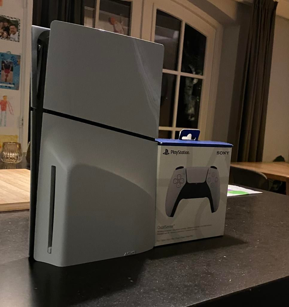 Playstation 5 Slim Disc Edition 1TB | Controller, Spelcomputers en Games, Spelcomputers | Sony PlayStation 5, Ophalen of Verzenden