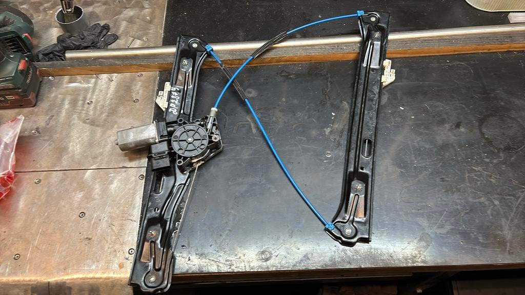 Bmw f30 f31 raam mechanisme bijrijderskant, Ophalen of Verzenden, BMW