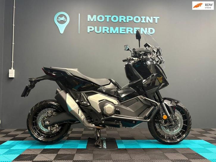 Honda X-ADV 750 2026 | 3200 km | Dealer onderhouden, Motoren, Motoren | Honda, Bedrijf, Scooter, meer dan 35 kW, ABS, Cruise Control