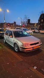 Volkswagen Golf 1.6 74KW 1999 zilver, Auto's, Volkswagen, Zwart, 4 cilinders, 49 €/maand, 1200 kg