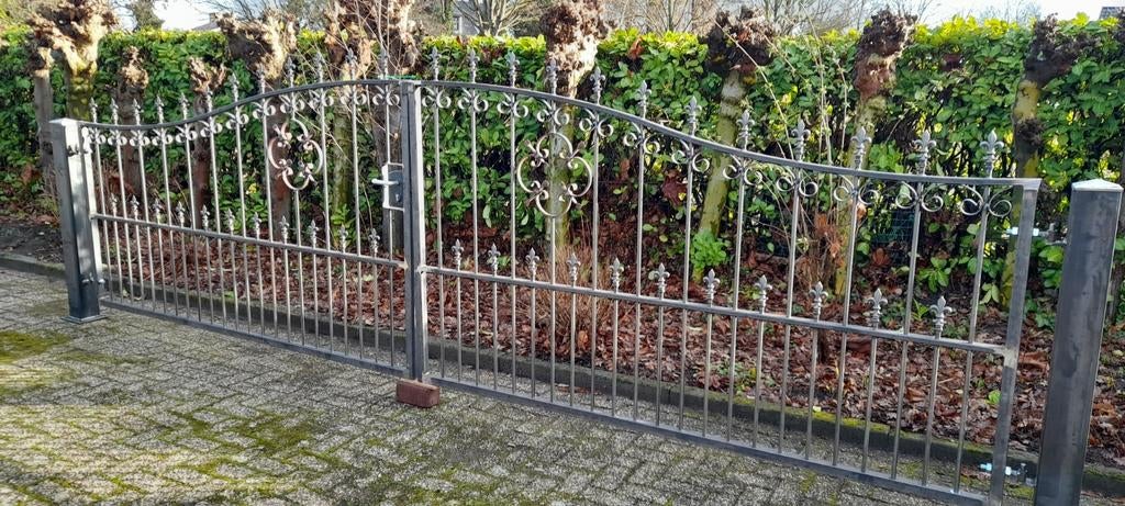 Sierpoort 540cm.inclusief de palen, Ophalen, IJzer