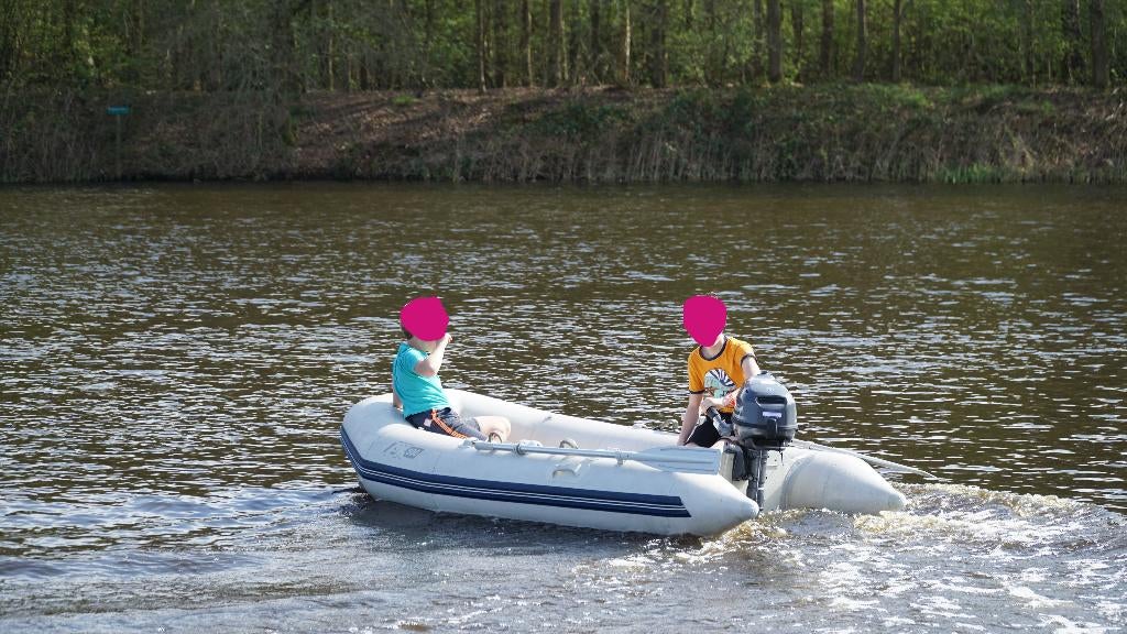 Yamaha F4 4pK met Bombard AX300 Opblaasrib, Watersport en Boten, Rubberboten, Ophalen, Gebruikt, Yamaha, Benzine