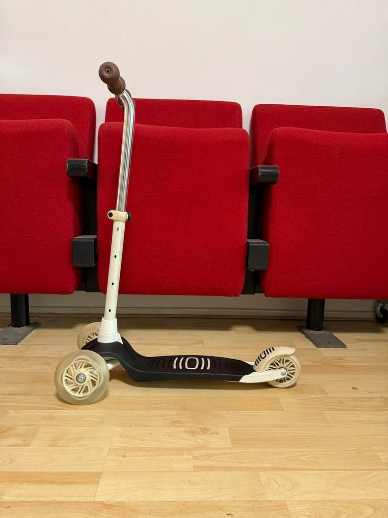 Oxelo 3-wiel kinderstep B1 500 met LED, tot 50kg, Ophalen of Verzenden, Zo goed als nieuw, Gewone step