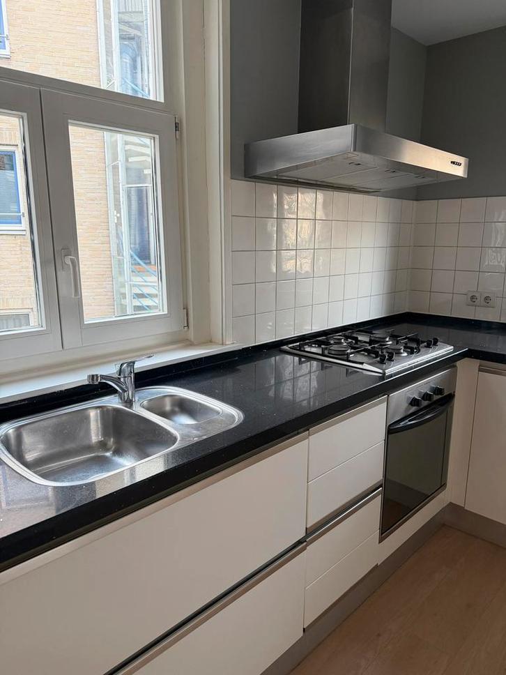 Complete keuken ter overname - Ideaal voor renovatie, Huis en Inrichting, Keuken | Complete keukens, Gebruikt, Hoekkeuken, Wit
