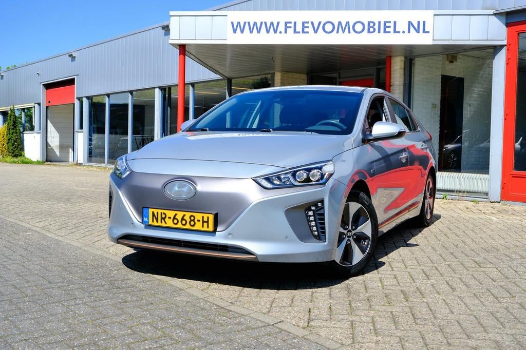 Hyundai IONIQ Premium EV Aut. Navi|Leder|Cam|LMV|CarPlay, Verwarming stoelen achter, IONIQ, 13 min, 1395 kg