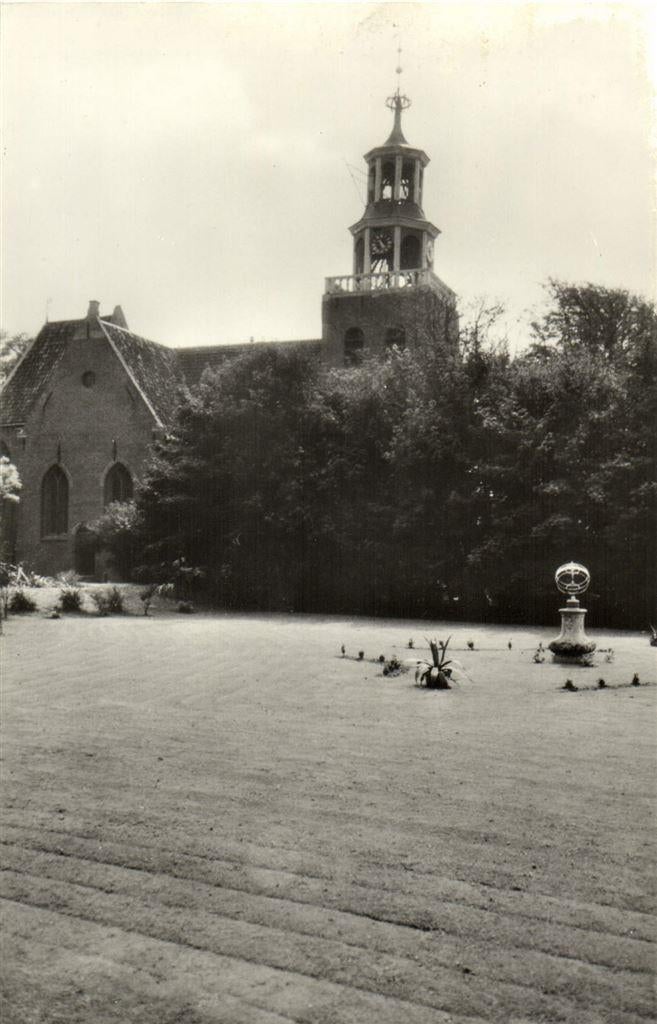 Ned. Herv. Kerk, Pieterburen - zonnewijzer - ongelopen, Verzamelen, Ansichtkaarten | Nederland, Ophalen of Verzenden, Voor 1920