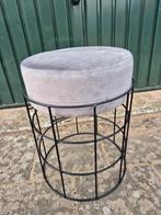 Industriele bijzetkruk, Ophalen