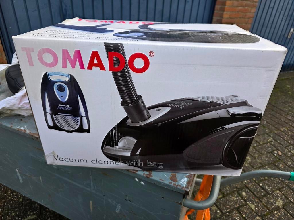 Tomado Stofzuiger - Nieuw in Doos, Stofzak, Onbekend@tomado.nl, Stofzuiger, Onbekend