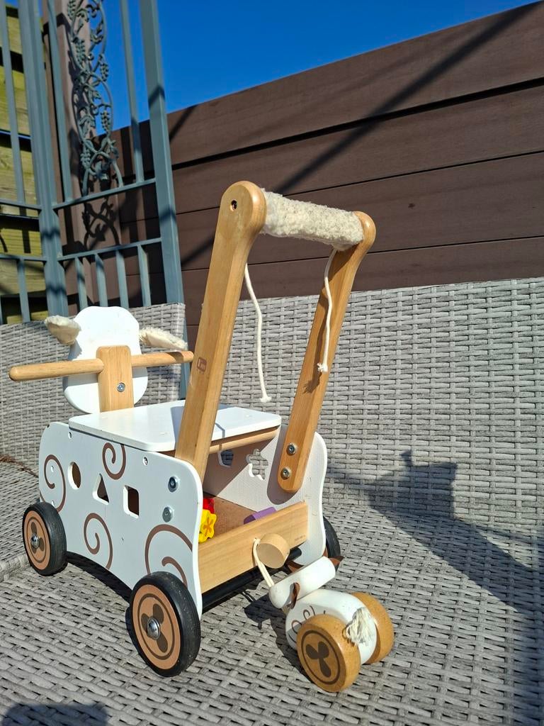 Houten loopwagen schaap, Ophalen