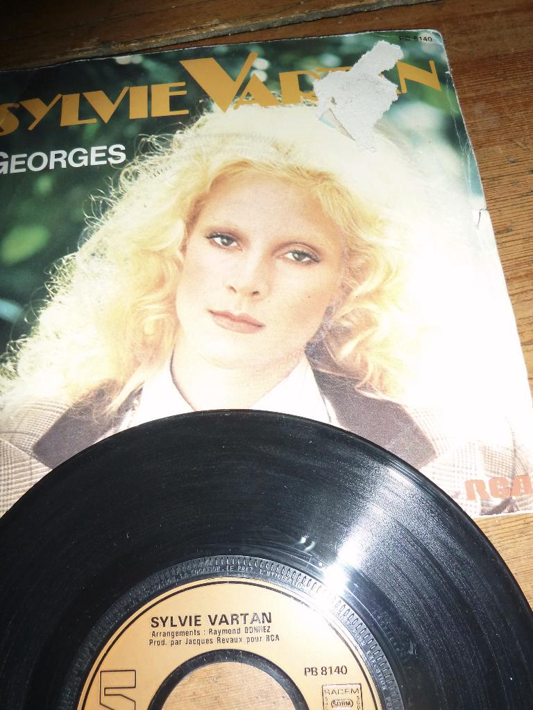single SYLVIE VARTAN Georges (Georges Disco) 1977, Ophalen of Verzenden, Gebruikt, Pop