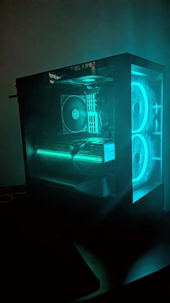 Krachtige Gaming PC: RX 7700 XT, Ryzen 7 5700X3D, 64GB RAM, 64 GB of meer, Custom Build, 2 TB SSD, Ophalen of Verzenden