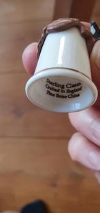 Vingerhoedje met vogel erop.  Made in  Engeland, Verzamelen, Ophalen of Verzenden, Zo goed als nieuw