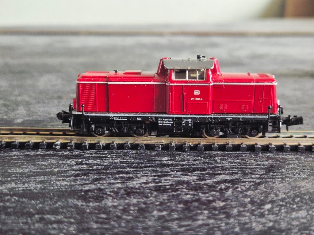 Arnold 0201 Dieselloc 211 232-4 DB N-spoor, Hobby en Vrije tijd, Modeltreinen | N-Spoor, Arnold, Gebruikt, Ophalen of Verzenden