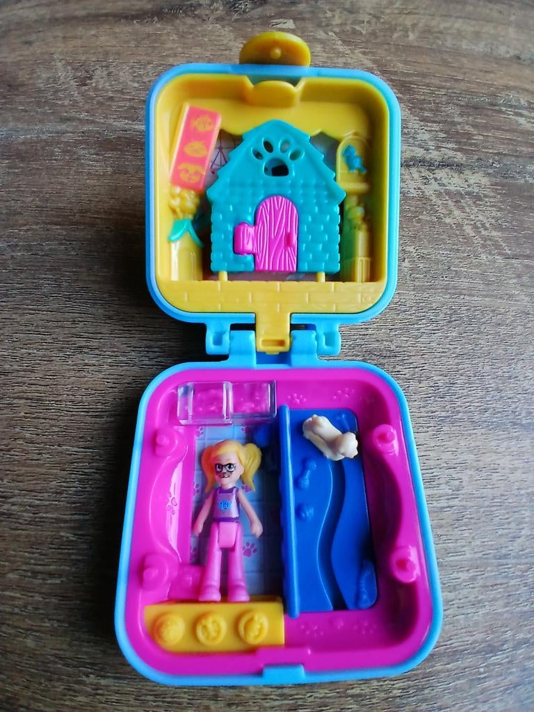 Polly Pocket Speelset Hondenhok Compact, Kinderen en Baby's, Speelgoed | Overig, Ophalen of Verzenden, Zo goed als nieuw, Meisje