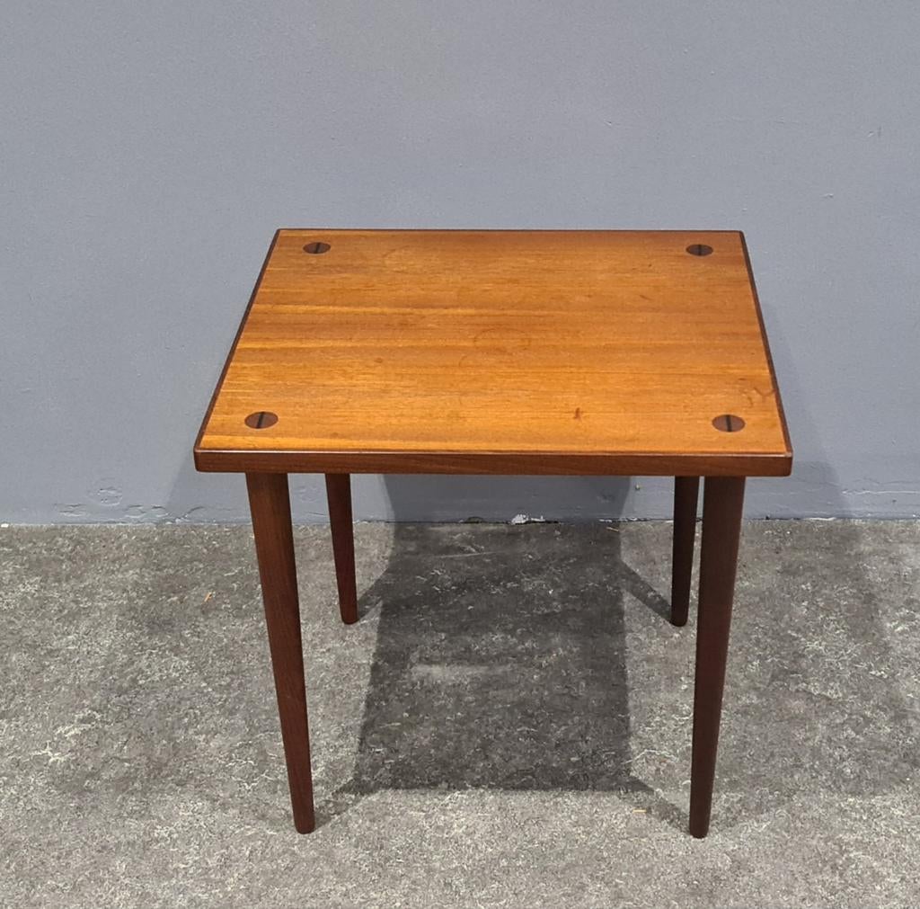 AASE MØBLER, Ganddal/Noorwegen, jaren 60 bijzettafeltje, Ophalen, Rechthoekig, Minder dan 55 cm, Minder dan 45 cm