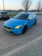 Volvo V40 T4 R-Design 2013 Rebel Blue, Auto's, Volvo, Voorwielaandrijving, 1596 cc, Zwart, 4 cilinders