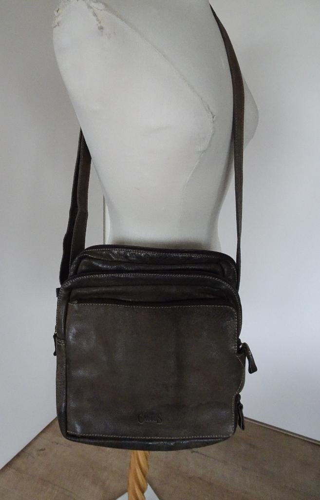 LEREN TAS VAN CACTUS, Sieraden, Tassen en Uiterlijk, Tassen | Damestassen, Ophalen of Verzenden, Zo goed als nieuw, Bruin, Schoudertasje