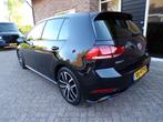 Volkswagen Golf 1.0 TSI Comfortline R-Line Automaat / Navi, Stof, Gebruikt, 620 kg, Zwart