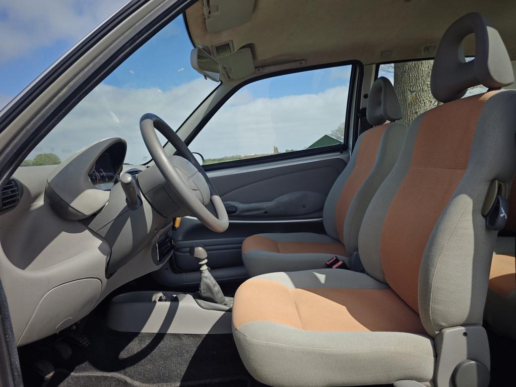 Fiat Seicento 1.1 Active | Unieke km stand en staat, Voorwielaandrijving, Origineel Nederlands, Handgeschakeld, Grijs
