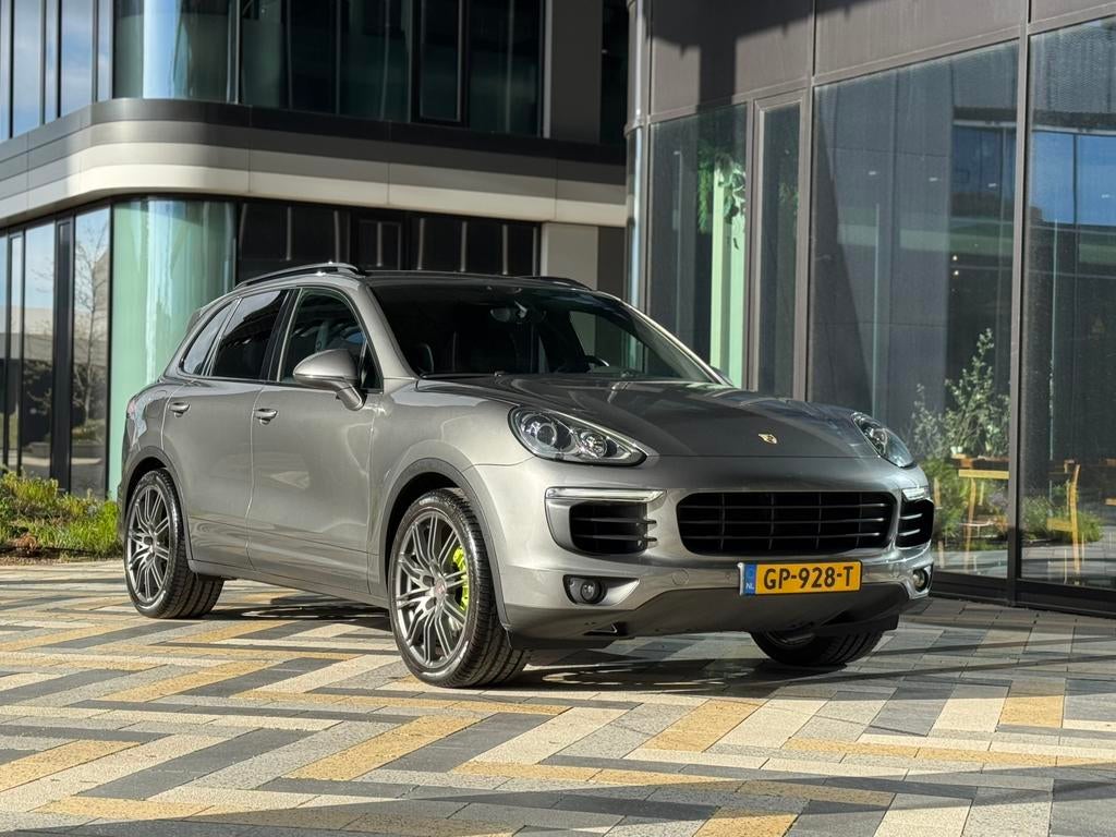 Porsche Cayenne S 3.0 E-hybrid |Luchtvering |21” |Dealer, Auto's, Automaat, Cayenne, Zwart, 2995 cc