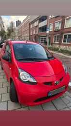 Toyota Aygo Rood bouwjaar 2009, Auto-onderdelen, Interieur en Bekleding, Ophalen of Verzenden, Gebruikt, Toyota