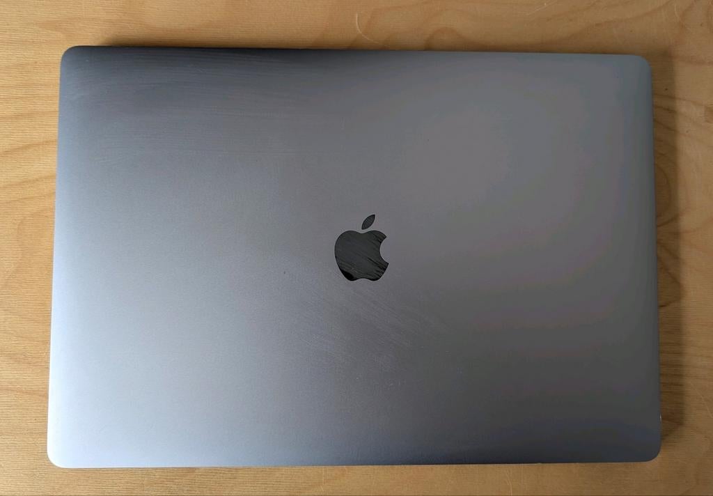 MacBook Pro 15" (2018) i7 16GB 512GB SSD Vega 16 - Defect, Computers en Software, Apple Macbooks, MacBook Pro, Gebruikt, 2 tot 3 Ghz