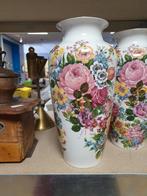 Royal Porzellan  KPM vaas met bloemen, Ophalen of Verzenden