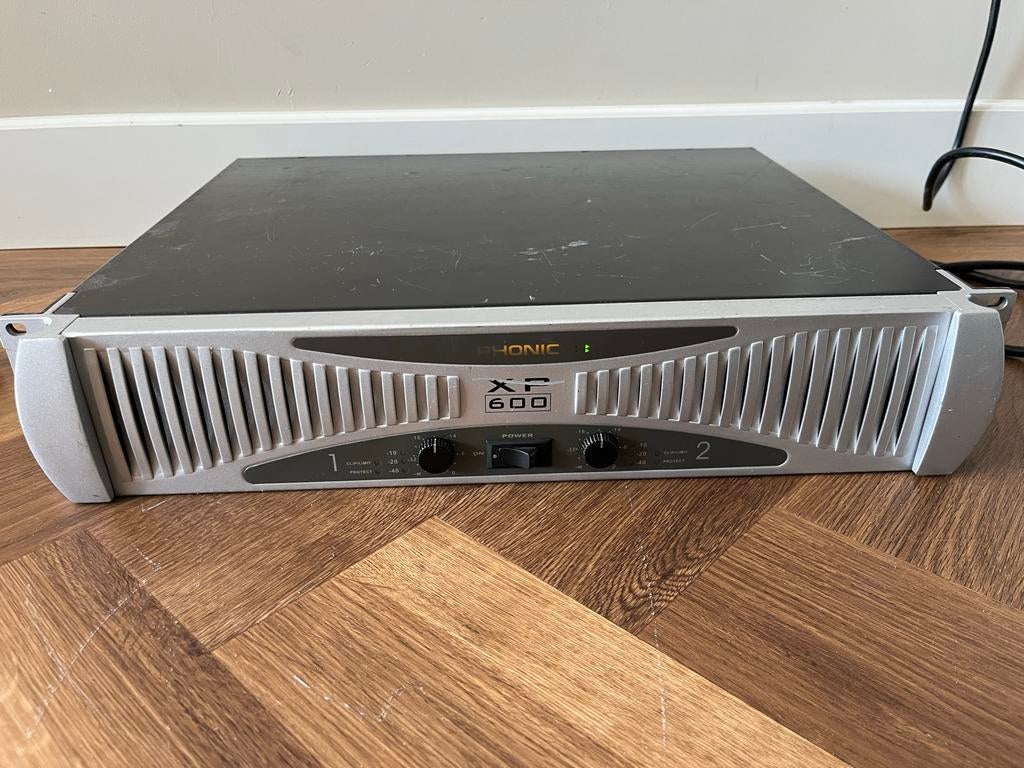 Phonic XP600 eindversterker 200 Watt RMS, Overige merken, Ophalen of Verzenden, 120 watt of meer, Gebruikt