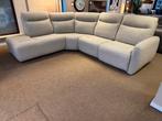 Hoekbank met elektrische relaxfunctie Beige Direct leverbaar, Huis en Inrichting, Banken | Bankstellen, 250 tot 300 cm, Hoekbank
