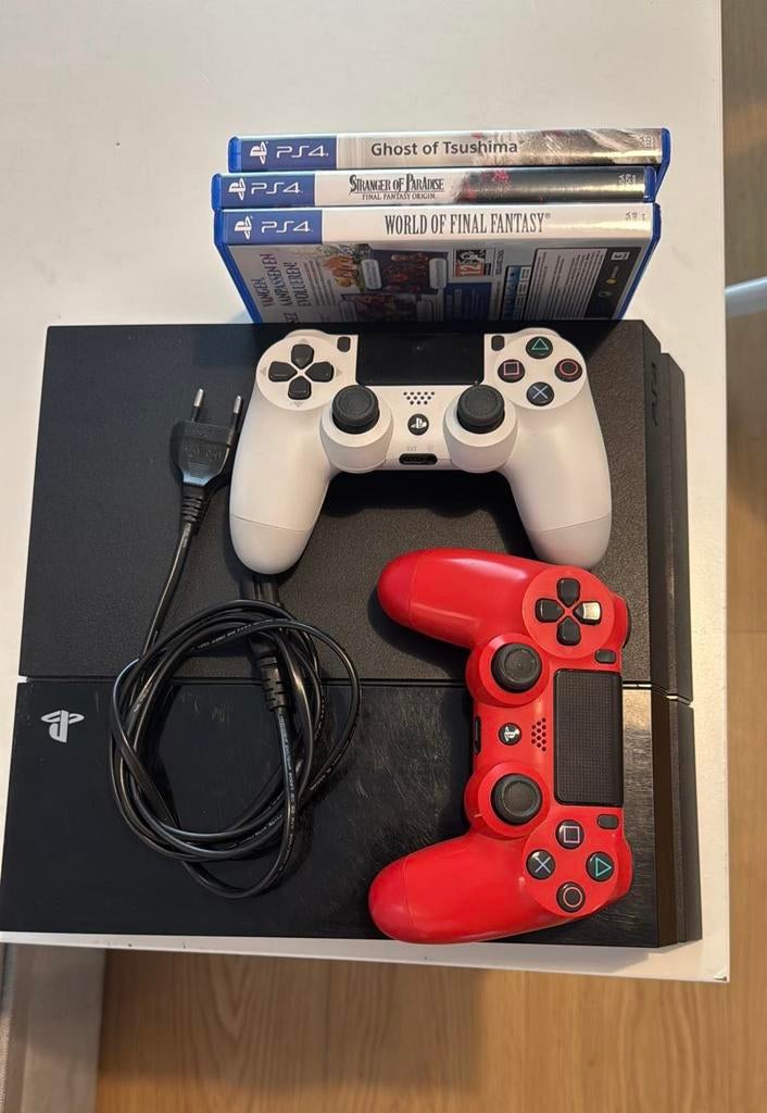 PlayStation 4 met 2 draadloze controllers en 3 games, Spelcomputers en Games, Spelcomputers | Sony PlayStation 4, Ophalen, Met 2 controllers