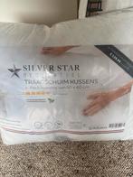 4 traagschuim kussens en 1 tweepersoons dekbed, Ophalen, Wit, Deken of Dekbed, Nieuw