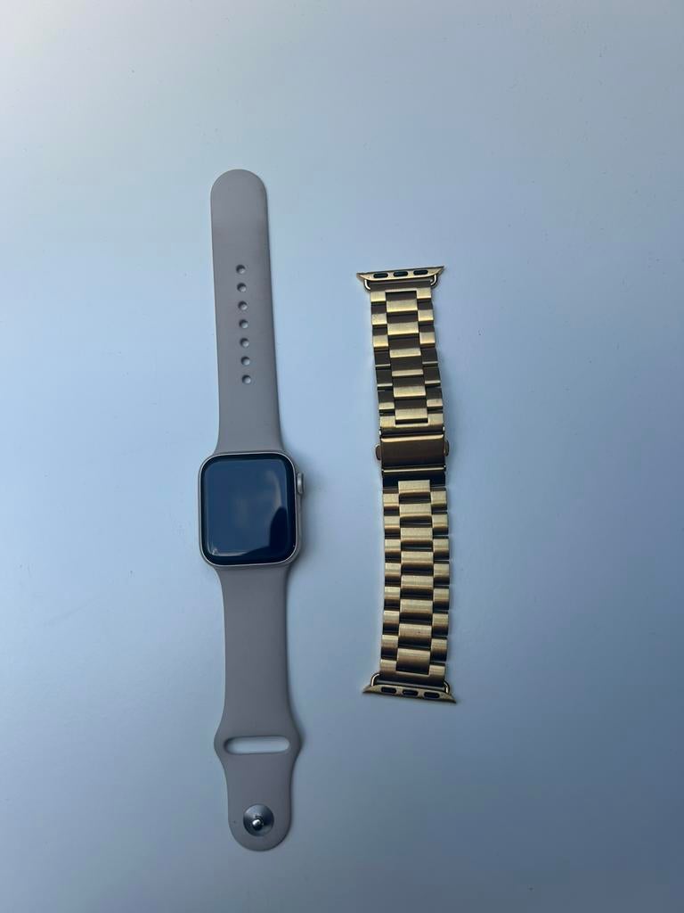 Apple Watch SE (GPS) (2e generatie) 40mm, Sieraden, Tassen en Uiterlijk, Smartwatches, Ophalen of Verzenden, GPS, Zo goed als nieuw