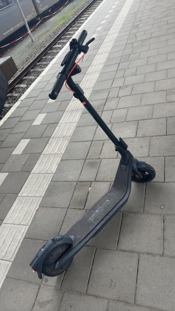 Elektrische step - Zo goed als nieuw, Fietsen en Brommers, Steps, Ophalen of Verzenden, Zo goed als nieuw, Elektrische step (E-scooter)