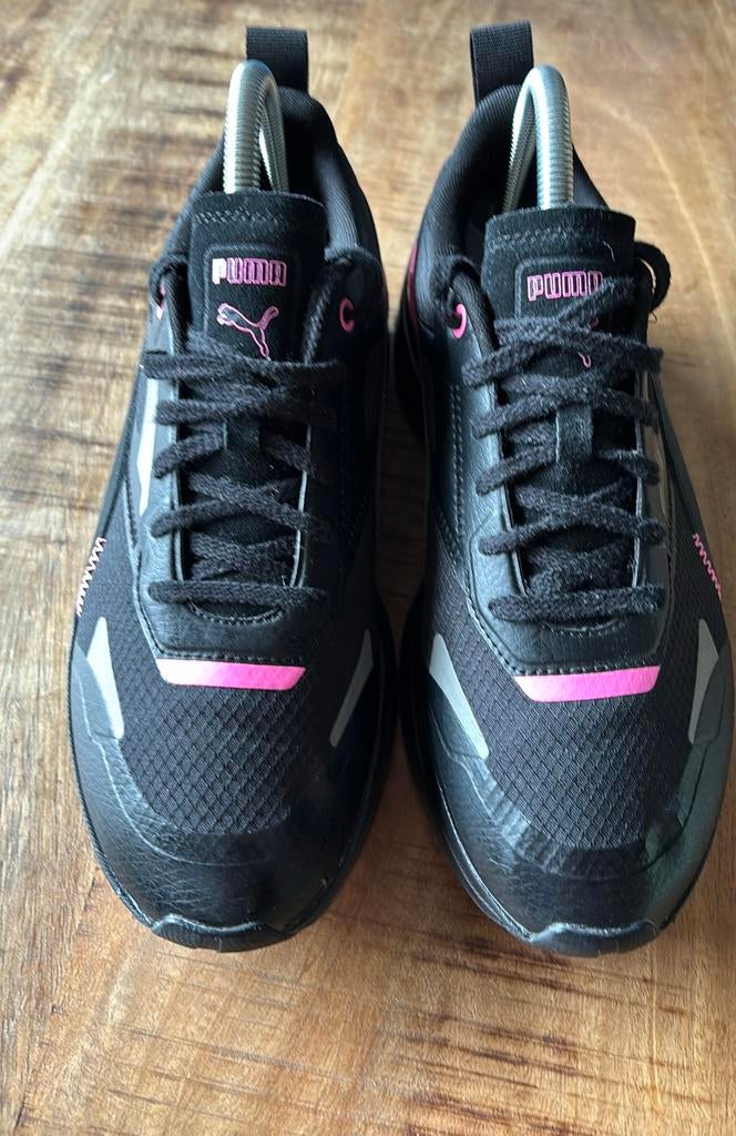 PUMA KOSMO RIDER DC5 WNS sportschoenen 40.5, Ophalen of Verzenden, Zo goed als nieuw