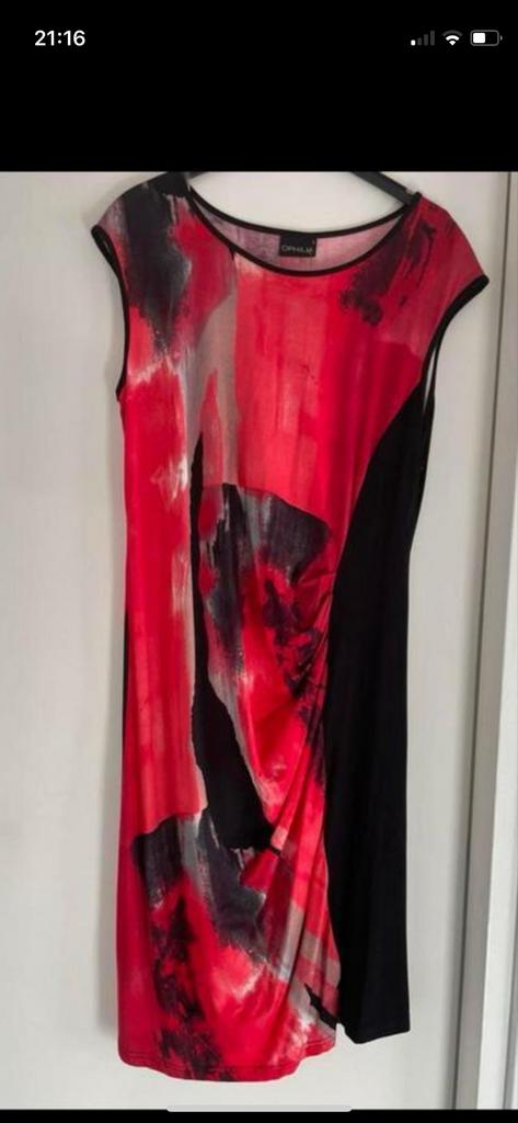Ophelia Jurk Rood Zwart Abstract Print  Maat een nieuw, Nieuw, Knielengte, Rood, Ophalen