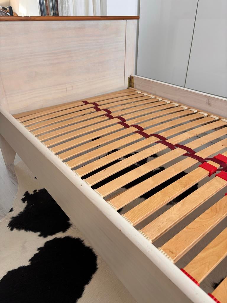 Trendhopper Eenpersoonsbed whitewash met stevige lattenbodem, Huis en Inrichting, Slaapkamer | Bedden, Gebruikt, 90 cm, Eenpersoons